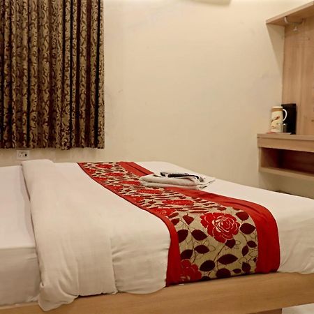 Hotel Klick International At "5 Min Walking " From New Delhi Railway Station Luaran gambar