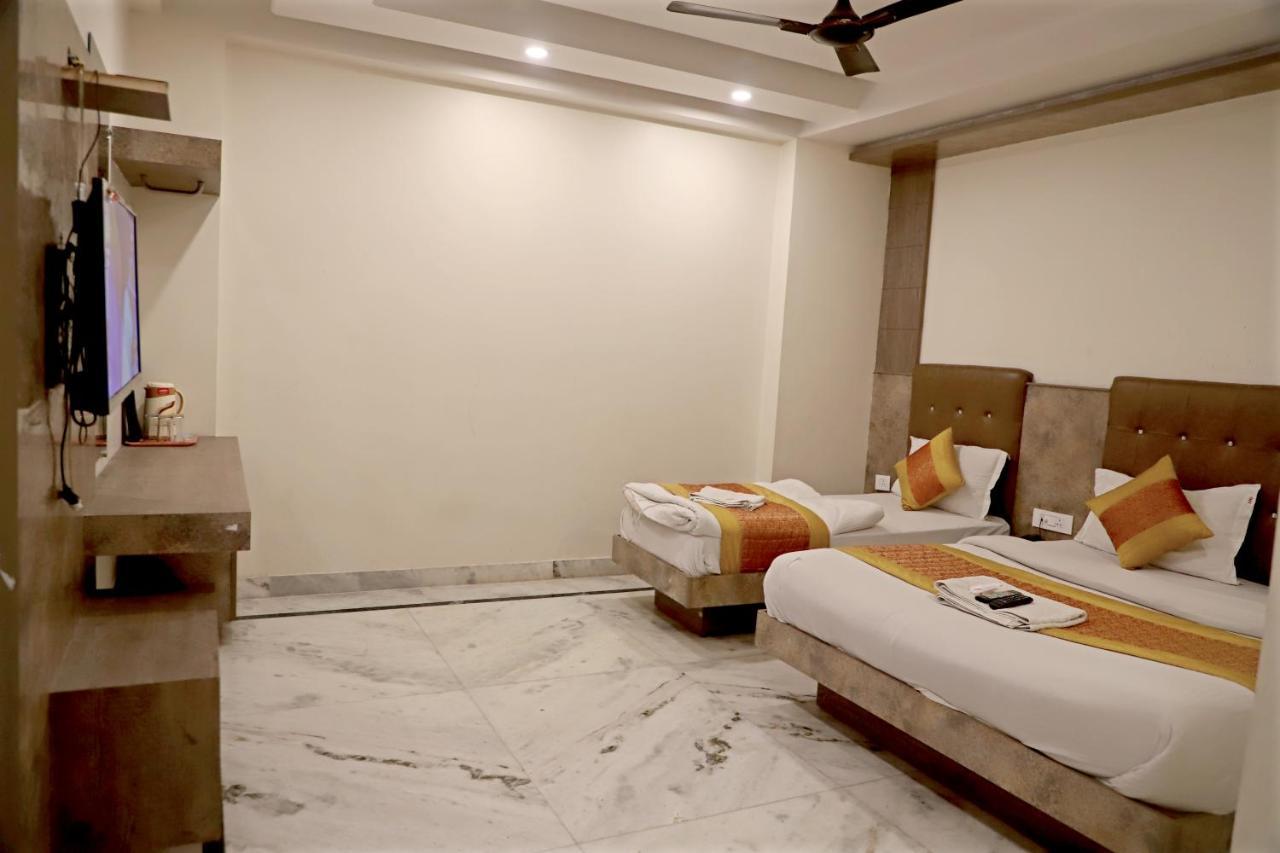 Hotel Klick International At "5 Min Walking " From New Delhi Railway Station Luaran gambar