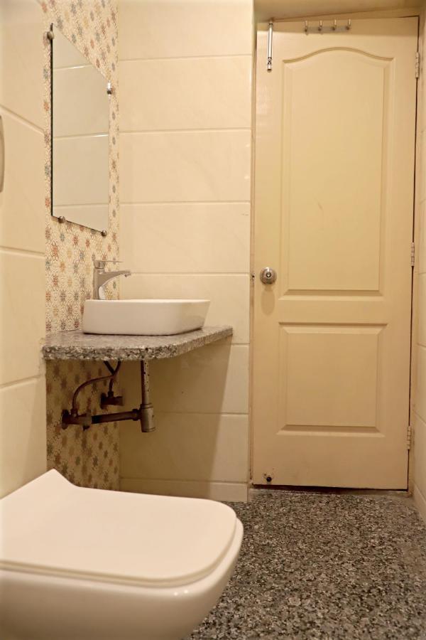 Hotel Klick International At "5 Min Walking " From New Delhi Railway Station Luaran gambar
