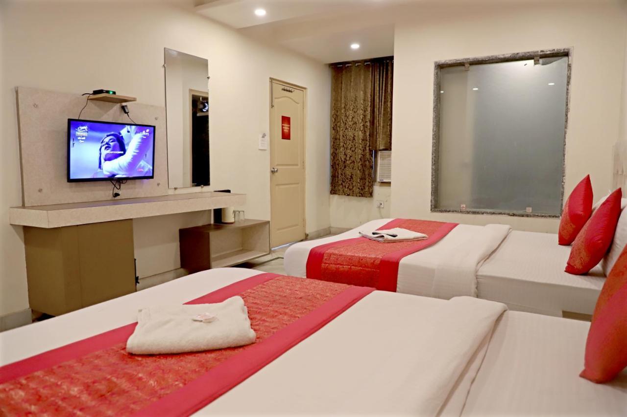 Hotel Klick International At "5 Min Walking " From New Delhi Railway Station Luaran gambar
